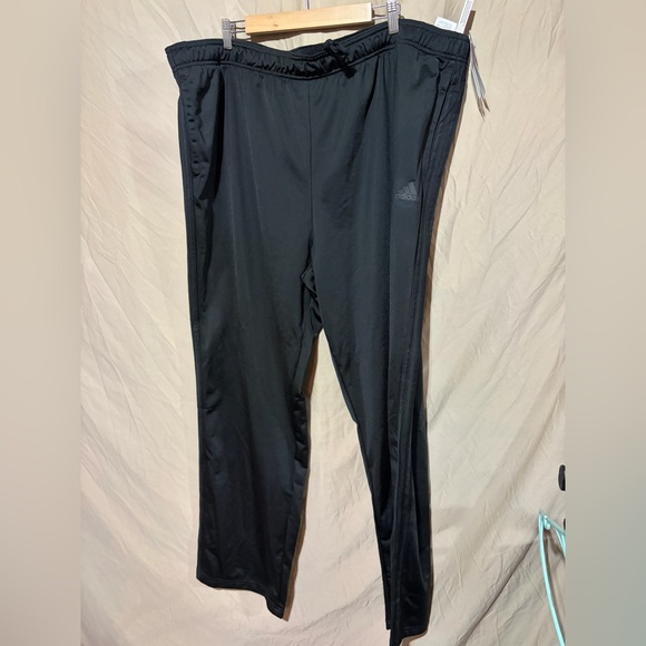 adidas Other - Adidas sweatpants